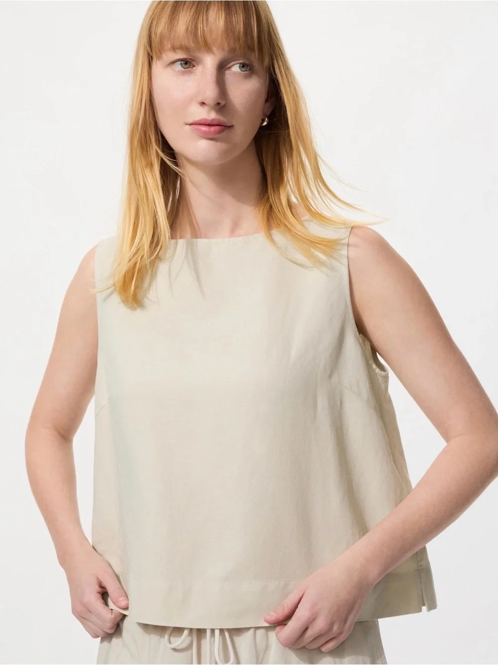 Uniqlo Linen Blend Blouse in Natural Color Size Large